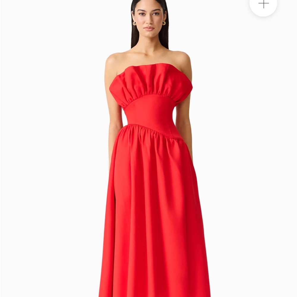 Elliatt Strapless Ruffle Laurel Sleeveless Maxi Dress In Red